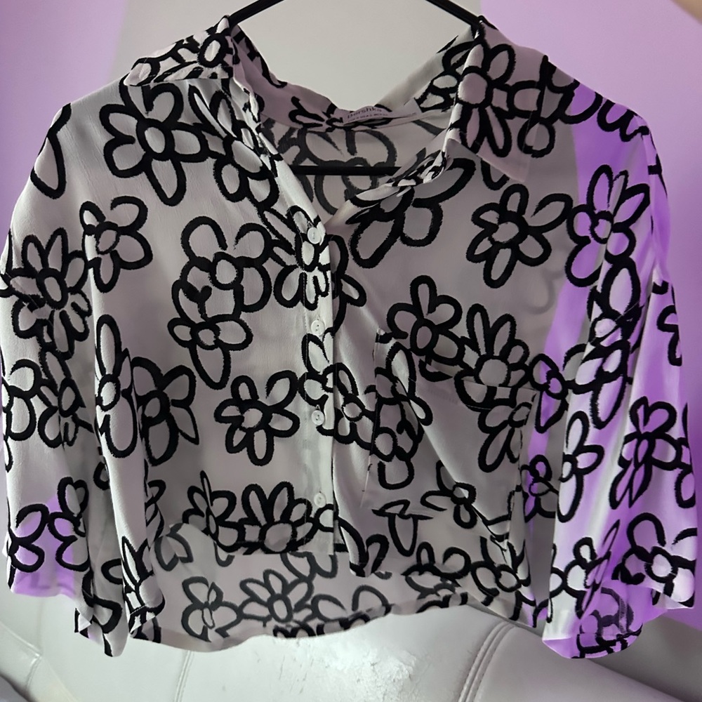 Bershka White and Black Button Up Crop Top